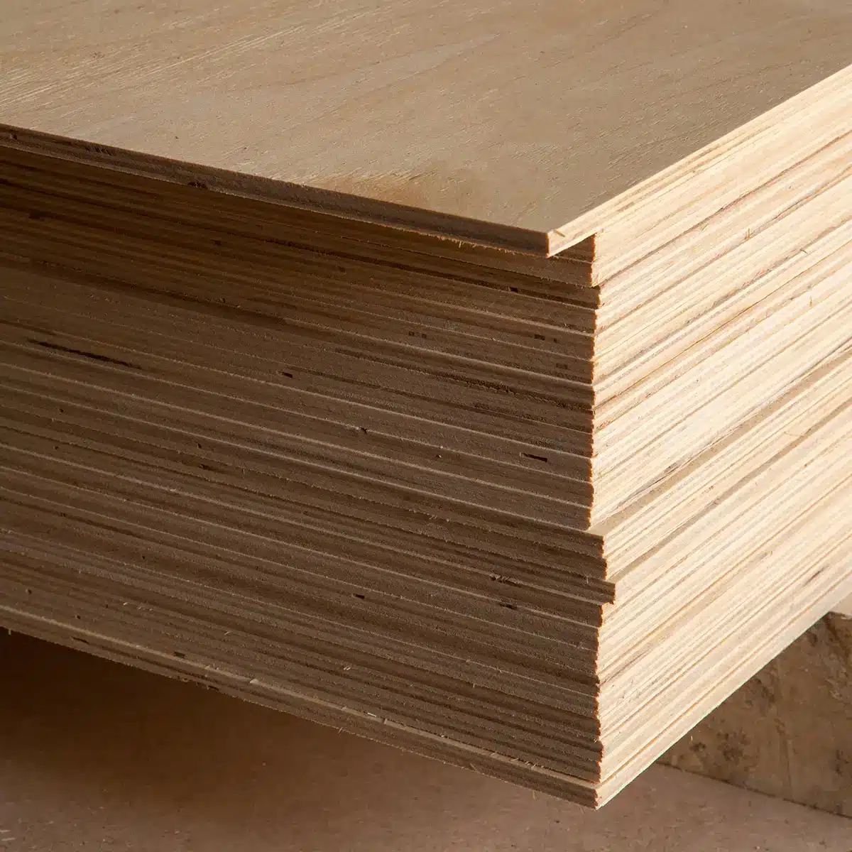 Lastre di legno per il taglio e la sagomatura