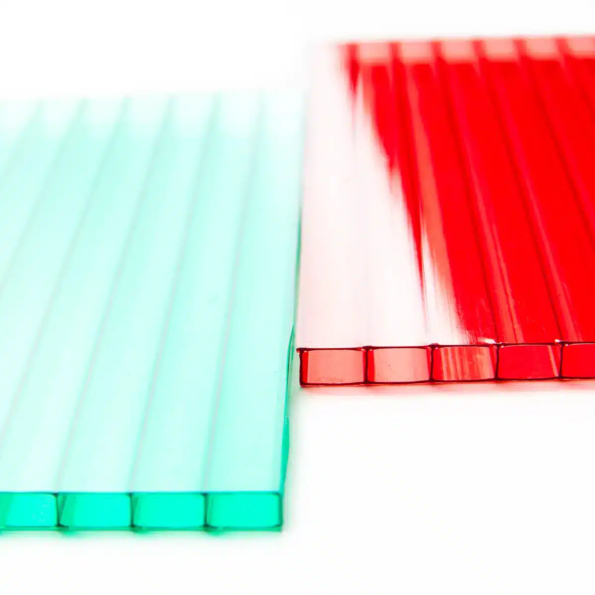 Policarbonato rosso e verde